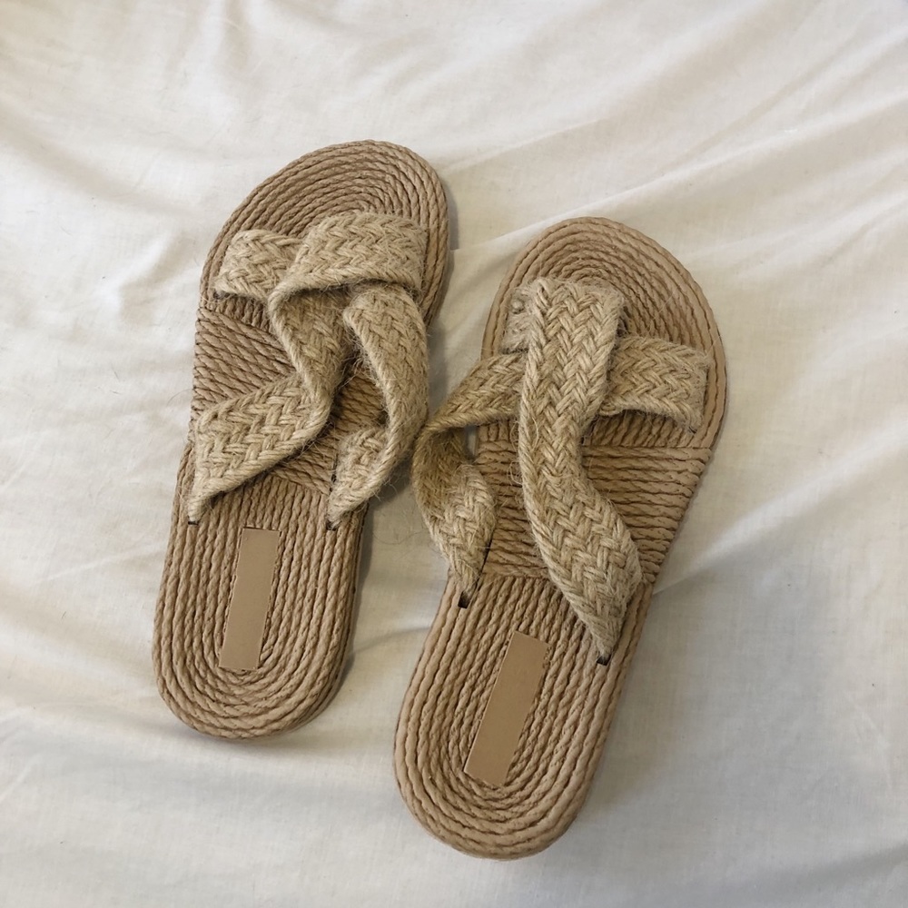 Abaca sandals